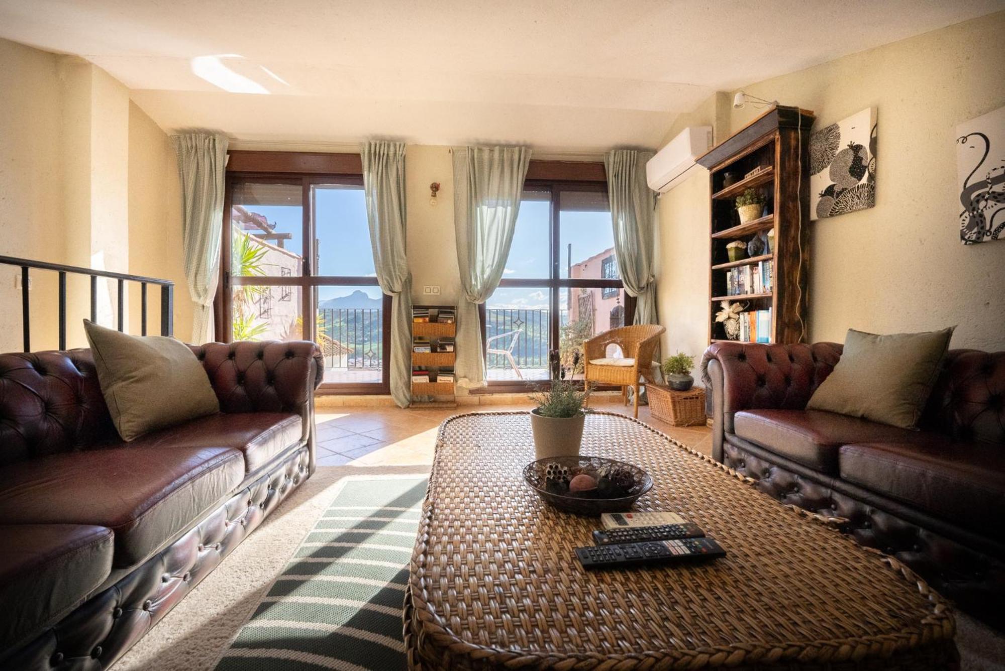 فيلا Eagles Nest - Massive Townhouse With Pool With Outstanding Views الجودوناليس المظهر الخارجي الصورة